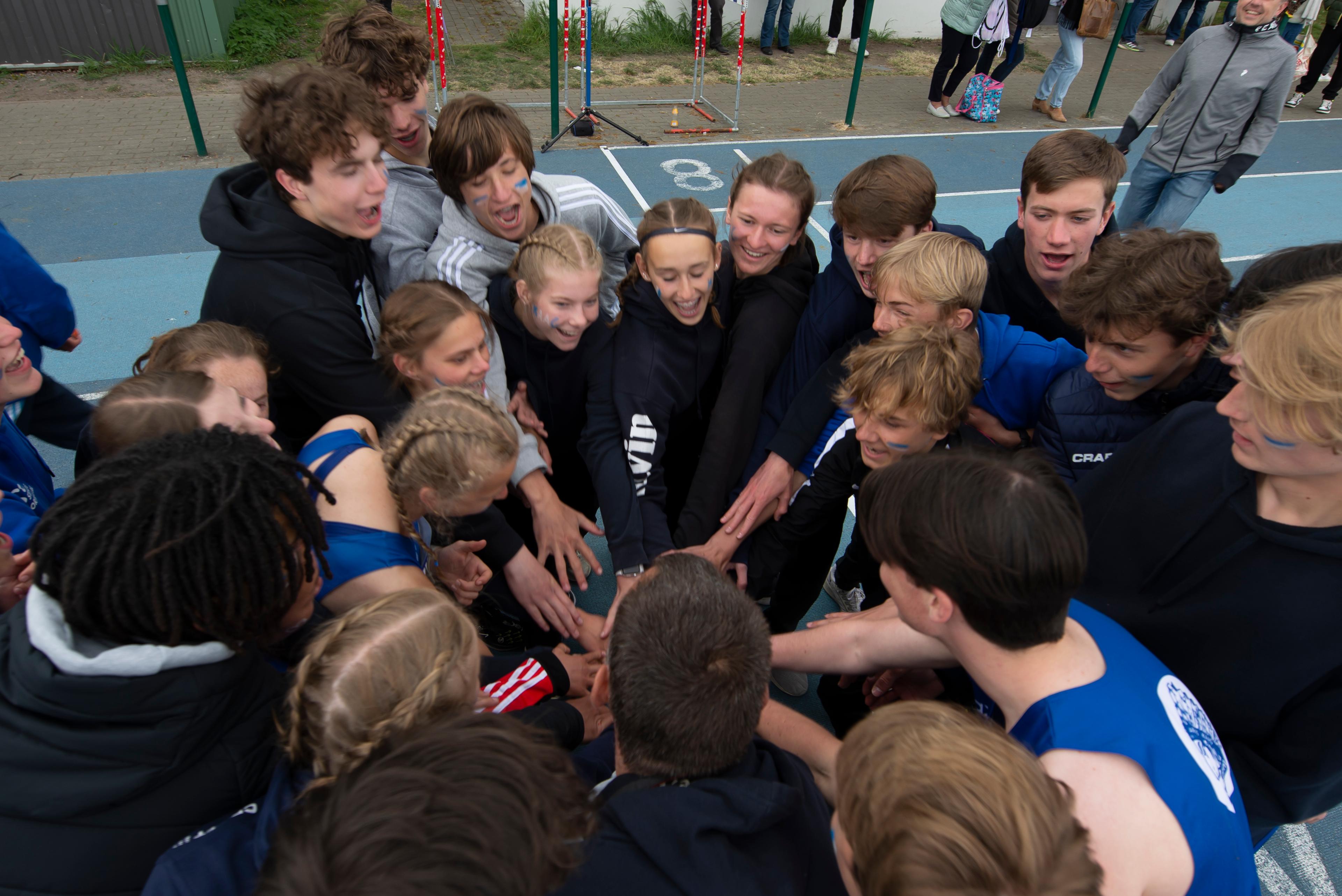 20220430-000415-johnny-de-ceulaerde-val-bvv-lokeren-nikon-d600-jd67403