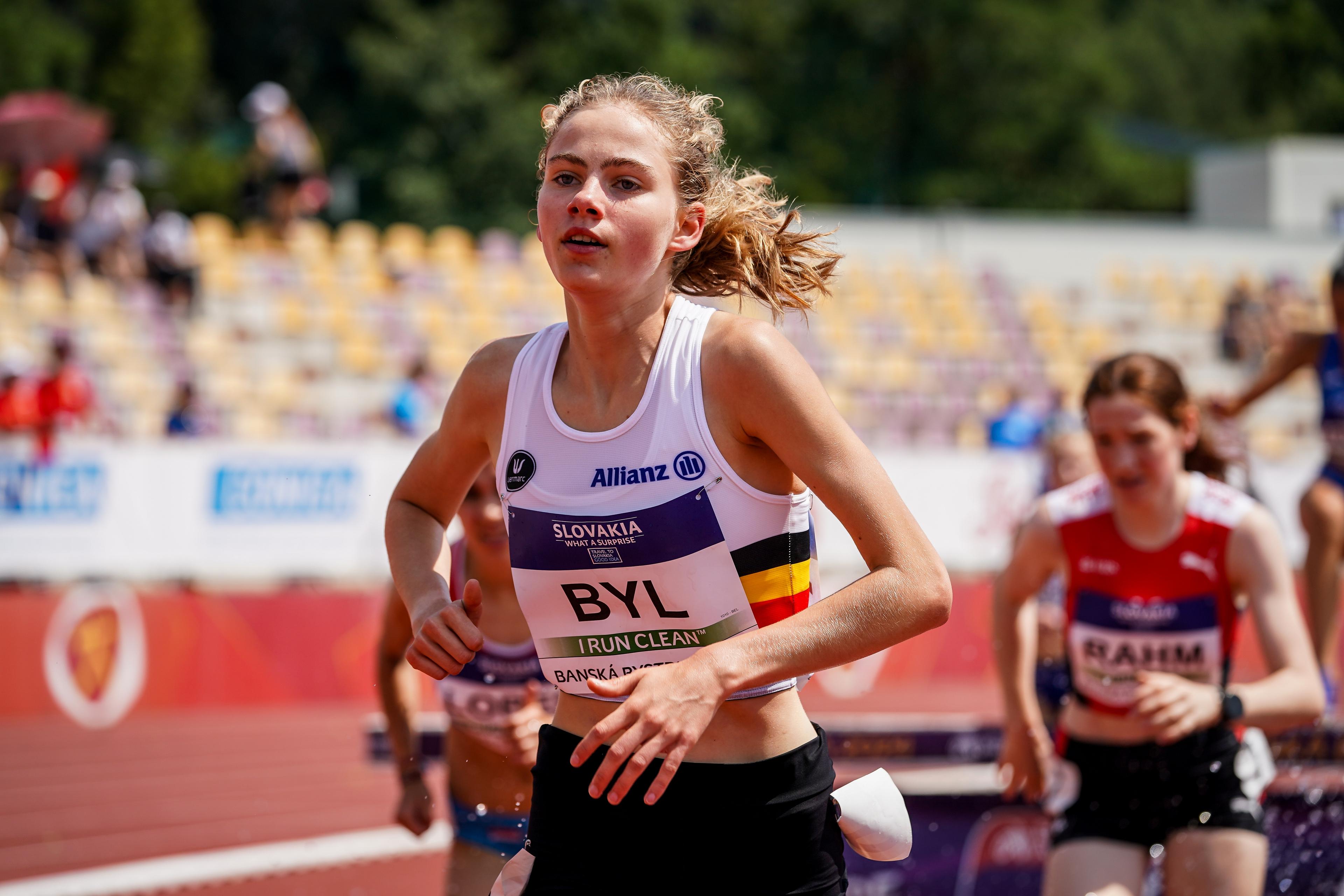 byl-eku18-24