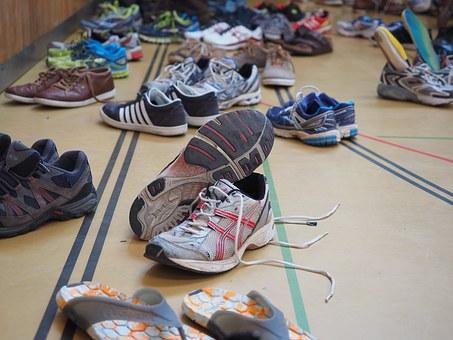 shoes-1260815-340